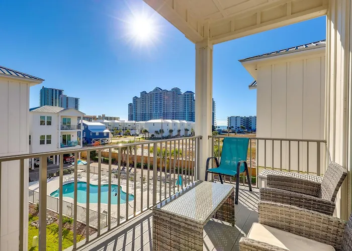 Home W/Shared Heated/Cooled Pool 2 Blocks To Beach Holiday home Gulf Shores