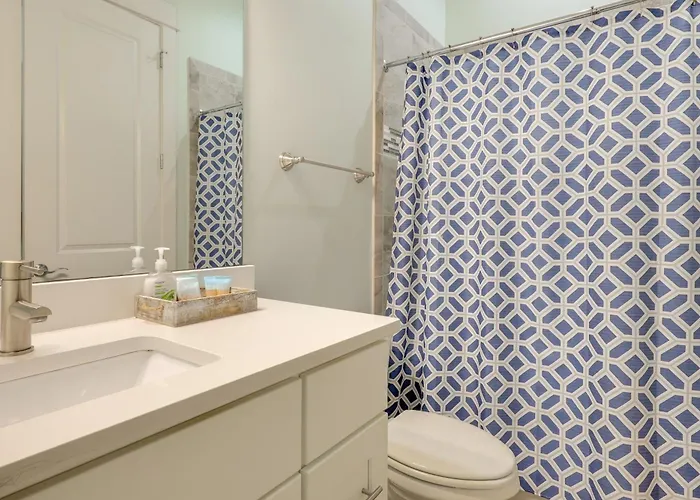 Home W/Shared Heated/Cooled Pool 2 Blocks To Beach * Gulf Shores