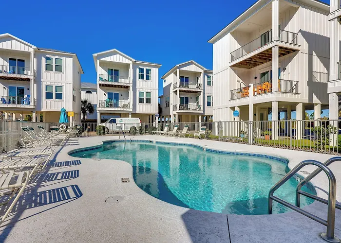 Holiday home Home W/Shared Heated/Cooled Pool 2 Blocks To Beach Gulf Shores